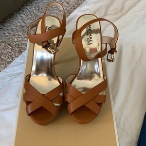 MICHAEL KORS Platform Sandals